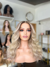 Lade das Bild in den Galerie-Viewer, Paris