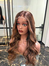 Lade das Bild in den Galerie-Viewer, May