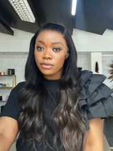 Lade das Bild in den Galerie-Viewer, Ana