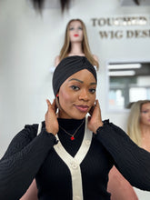 Lade das Bild in den Galerie-Viewer, TBD Satin Turban