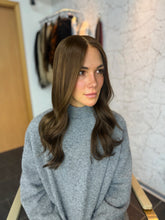 Lade das Bild in den Galerie-Viewer, Vivi