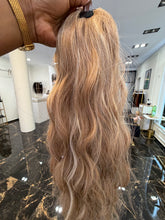 Lade das Bild in den Galerie-Viewer, Soft Wave Ponytail * in verschiedenen Farben
