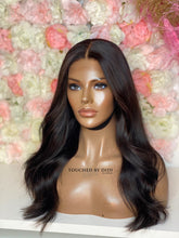 Lade das Bild in den Galerie-Viewer, Thresia