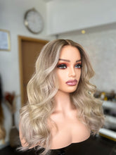 Lade das Bild in den Galerie-Viewer, Paris