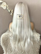 Lade das Bild in den Galerie-Viewer, DAENERYS