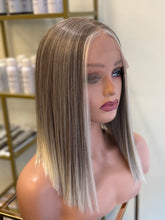 Lade das Bild in den Galerie-Viewer, Sienna
