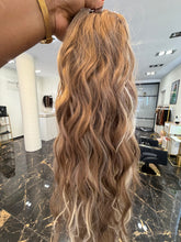 Lade das Bild in den Galerie-Viewer, Soft Wave Ponytail      * in verschiedenen Farben
