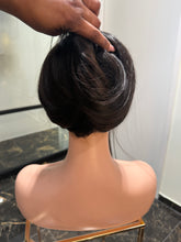 Lade das Bild in den Galerie-Viewer, Malika
